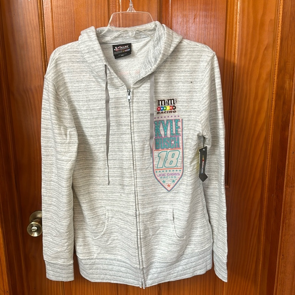 Chase Authemtics Kyle Busch zip up sweatshirt. Size large.